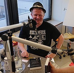 Jari Olavi Hiltunen Radio Dein toimituksessa 2019