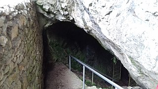 Отворот на пештерата Врело