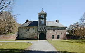 Bondues parc vert bois conciergerie chateau.jpg