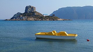 Insel Kastri beim Strand Agios Stefanos