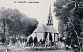 L'église paroissiale Saint-Ildut et le cimetière l'entourant vers 1910 (carte postale Villard).