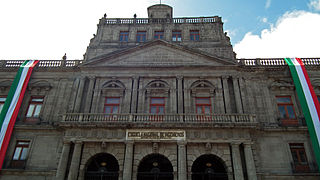 Antiguo colegio de Mineria, Escuela de Ingenieros y hoy Palacio de Mineria.jpg