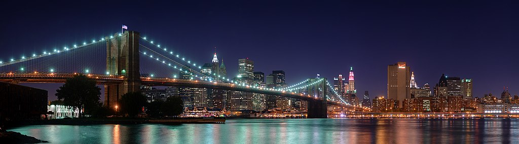 Vùng trời Thành phố New York ban đêm, cùng với cây cầu Brooklyn