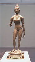 Bronce hindú de la dinastía Chola que representa a la reina Sembiyan Mahadevi como la diosa Parvati.