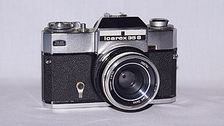 Zeiss Ikon Voigtländer Icarex 35 S mit Tessar 1:2.8/50mm