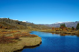 Le voyage d'Arya et Sandor Clegane à travers Westeros a en grande partie été filmé au Parc national de Þingvellir (Islande)[11].