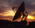 Antenna parabolica – L'antenna di 70 m al Goldstone Deep Space Communications Complex nel deserto di Mojave, California