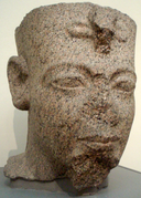 Kopf des Königs Ramses III. aus Karnak, Mut-Tempel (Museum of Fine Arts, Boston)