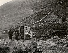 Skálatoftir in Borðoy, 1899. The village was abandoned in 1914.