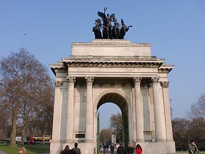 Arco de Wellington, em Londres, construído para comemorar as vitórias britânicas nas Guerras Napoleônicas.