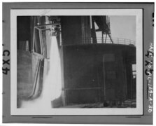 HISTORIC VIEW OF A-4 ENGINE BEING FIRED AT TEST STAND NO. 1 AT PEENEMUENDE. - Marshall Space Flight Center, Redstone Rocket (Missile) Test Stand, Dodd Road, Huntsville, HAER ALA,45-HUVI.V,7A-30.tif