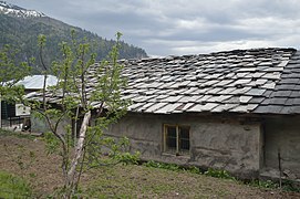 Stone used as roofing material in Himachal Pradesh, India
