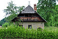 English: going rack and ruin farmstead Deutsch: verfallendes Bauernhaus