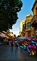 Ledra Caddesi'nde bir balon satıcısı