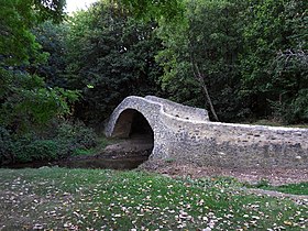 Le Pont sur la Morge dit pont romain en septembre 2012.