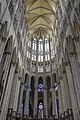 Le chœur de la cathédrale de Beauvais, avec la plus haute voûte d'ogive du monde, entièrement en craie extraite à proximité de la ville.