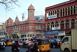 Bâtiments de la période coloniale sur la Rue Anna Salai.