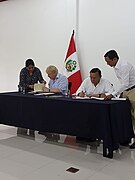 El Ministro de Relaciones Exteriores del Perú, Néstor Popolizio y el Ministro de Asuntos Exteriores Británico, Boris Johnson, visitaron el Instituto de Investigaciones de la Amazonía Peruana en la ciudad de Iquitos. - 28342077888.jpg