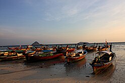 Човни тайських «циган моря»