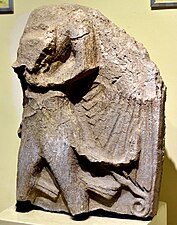 Relleu de pedra calcària d'una figura masculina de Tell al-Rimah. Període cassita. Museu Nacional de l'Iraq