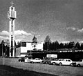 English: Munkkivuori shopping centre in 1960 Suomi: Munkkivuoren ostoskeskus 1960-luvulla