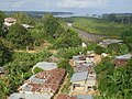 Vista desde o centro da cidade de Chake Chake sobre as mangleiras cara o mar