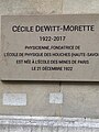 Plaque commémorative Cécile DeWitt-Morette rappelant la naissance de la physicienne à l'École nationale supérieure des mines de Paris.