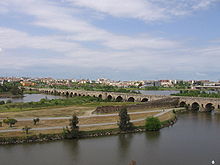 Puente romano mérida.jpg