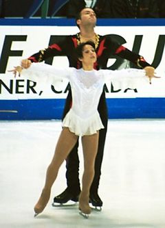 Бернадис и Сара Абитболь в 2001 году.