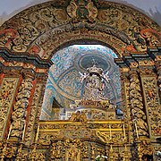 Camarín del retablo mayor de la Capilla del Espíritu Santo, Olivenza.jpg