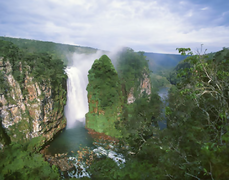 La Catarata Arco Iris en el Parque Nacional Noel Kempff Mercado