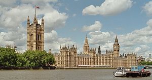 Parlament u Londonu (Westminsterska palača) je jedna od najpoznatijih arhitektonskih djela neogotike