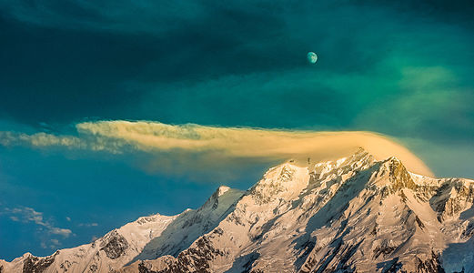 "Rakaposhi_peak.jpg" by User:Raykkhan