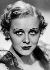 Photograph of Gloria Stuart looking to her left