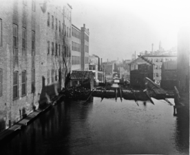 Inclined Plane 12 East, in Newark. This is the third double-tracked plane.