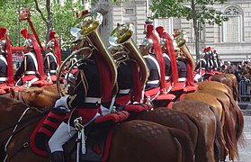 La Fanfarria de Caballería de los Gendarmes de a caballo de los Dragones la Guardia Republicana.
