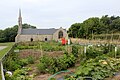 Le jardin partagé devant la chapelle.