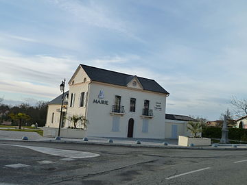 La mairie.