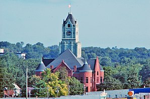 Das Clinton County Courthouse in Clinton, gelistet im NRHP Nr. 81000230[1]