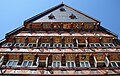 Die Ostfassade (Giebel) zum Marktplatz