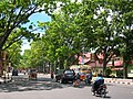 Suasana Jalan Jendral Sudirman, jalan utama ing Bukittinggi