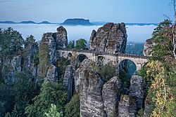 Basteja klinšu tilts Saksijas Šveicē