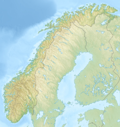 Mapa konturowa Norwegii, na dole po lewej znajduje się czarny trójkącik z opisem „Glittertind”