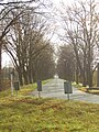 Die alte B 6 in Barrien: Blick vom Bahnhof Barrien Richtung Friedhof