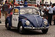 Antigua patrulla Volkswagen Beetle (1979).