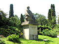 Statuia lui Alexandru Borza din Grădina Botanică "Alexandru Borza" Cluj-Napoca
