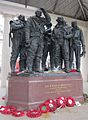 Figurengruppe im Inneren des Bomber Command Memorial, London