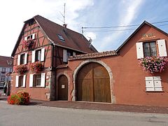 Ferme de vigneron (XVIe), 18 rue de la Mairie.