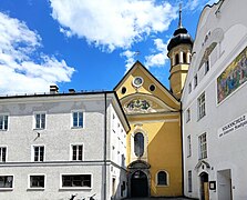 Spitalkirche zum hl. Geist Hall.jpg