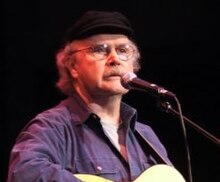 Tom Paxton na koncertě v Oklahoma City, 2007